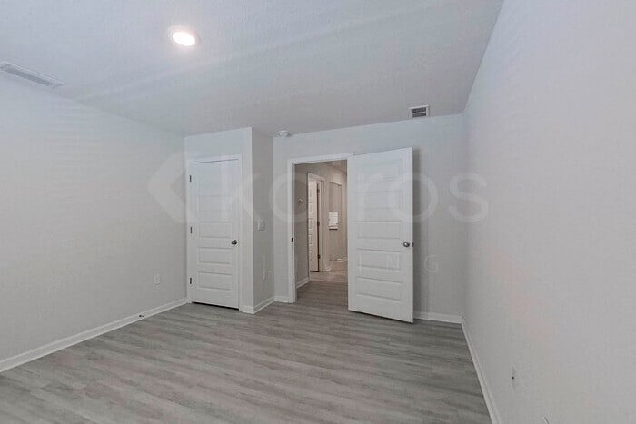 Building Photo - 132 Swallowtail Ln