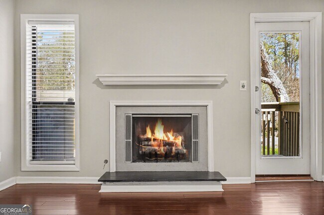 Building Photo - 918 Dunbar Dr