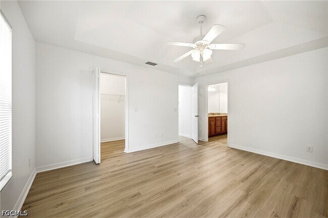 Building Photo - 1502 SE 33rd St