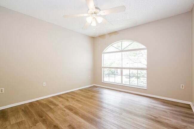 Building Photo - 67 Abbey Hollow Dr