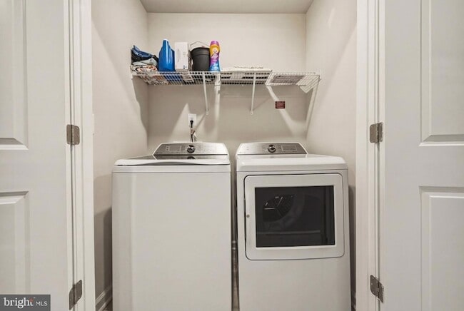 Building Photo - 51 Short Br Dr