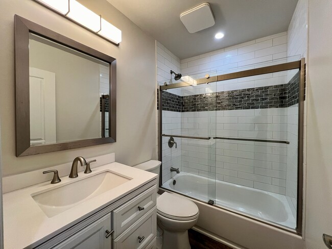 Building Photo - 28604 Friarstone Ct