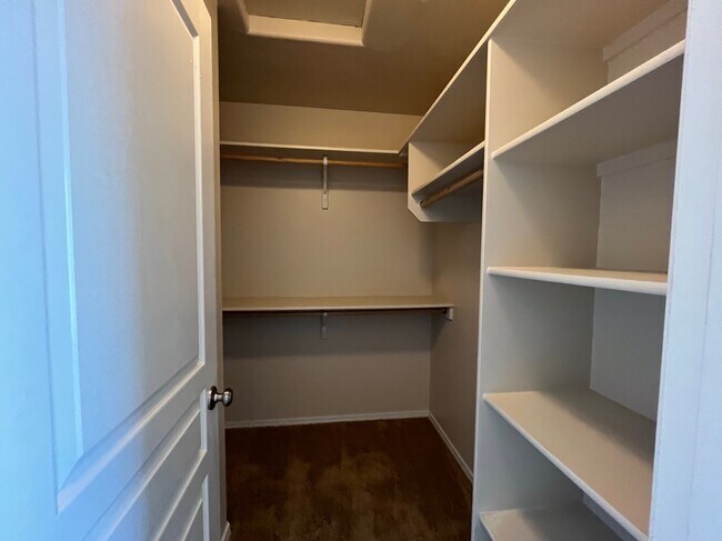 Building Photo - 5537 S Moonfire Way