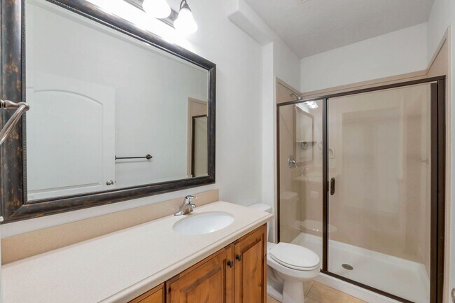 Building Photo - Beautiful 3 Bedroom 2 Bath Condo in Torino Village in North Orem