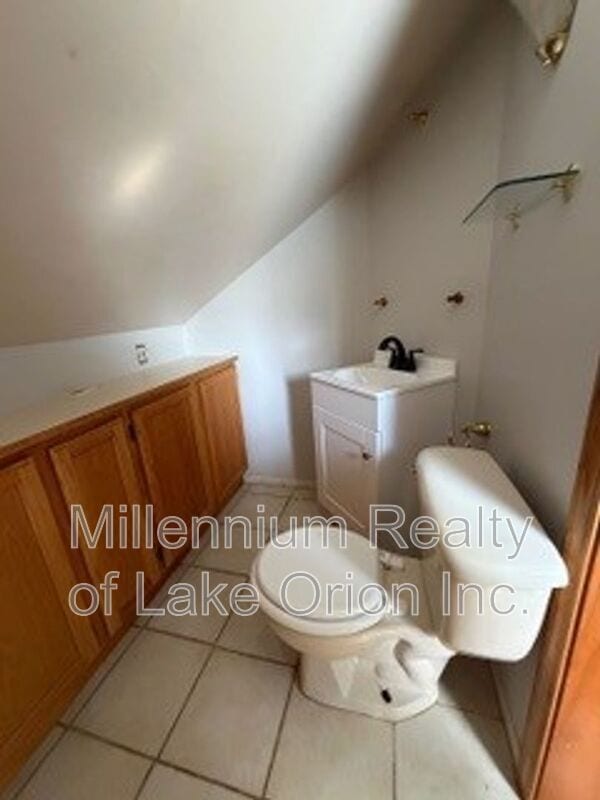 Building Photo - 611 E Madison Ave