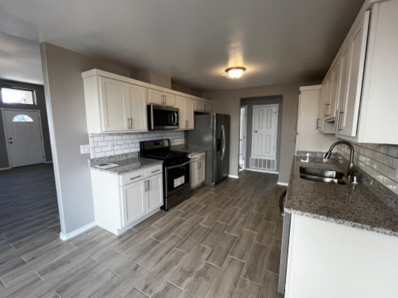 Building Photo - 13829 October Sky Ct