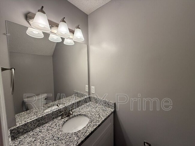 Building Photo - 906 Seabreeze Ct