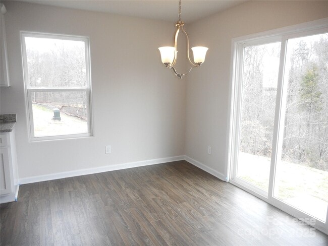 Building Photo - 2101 Talbert Ct