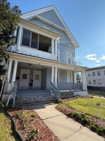 Building Photo - 115 Britannia St