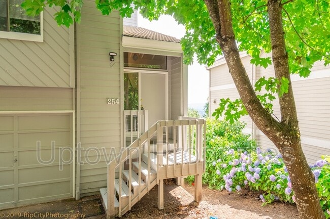 Building Photo - 254 Cervantes Cir