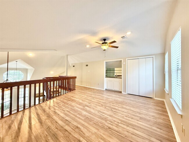 Building Photo - 30430 Arborg Dr