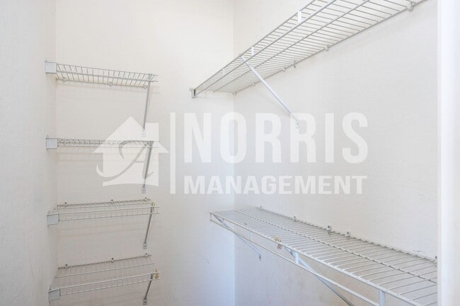 Building Photo - Two Story Home For Rent Available Now!