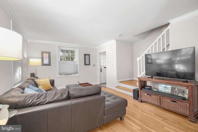 Primary Photo - 4671 34th St S