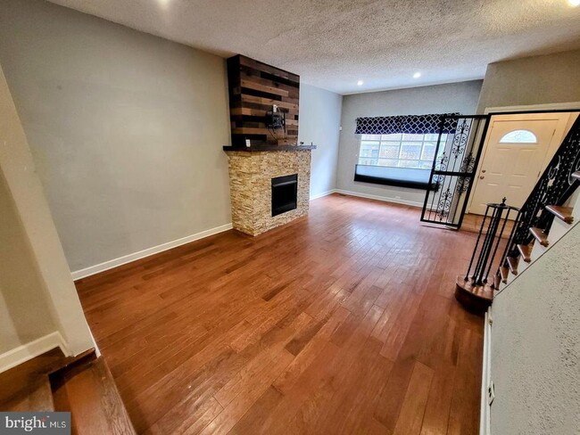 Building Photo - 2237 Federal St