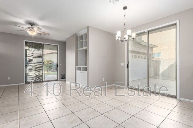 Building Photo - 3632 E Sebastian Ln
