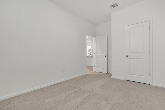 Building Photo - 5901 Jennifer Pasture Path