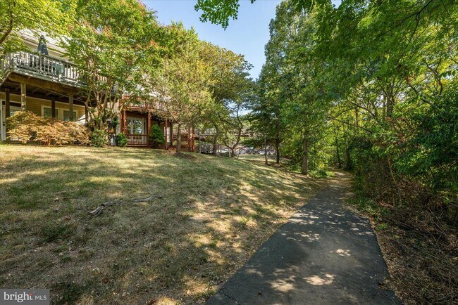 Building Photo - 13438 Burrough Farm Dr