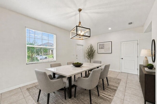Building Photo - 9454 Channing Hill Dr