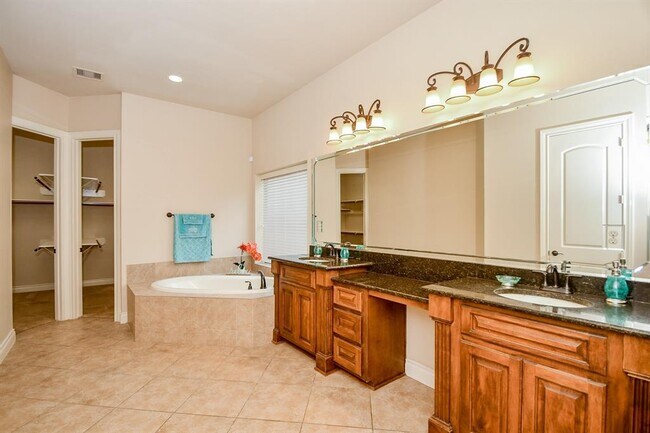 Building Photo - 1215 Pendergrass Trail