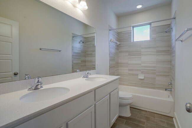 Building Photo - 9102 Moonstone Dr