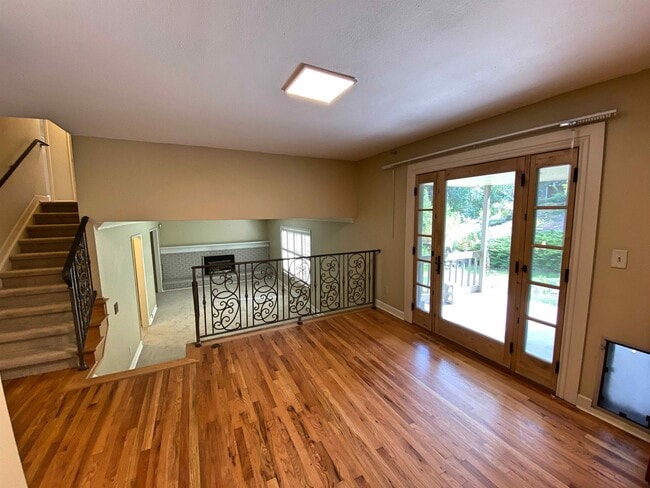 Building Photo - 7446 S Hudson Way