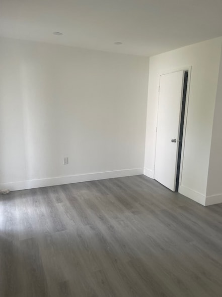 Primary Photo - 5934 Buchanan St