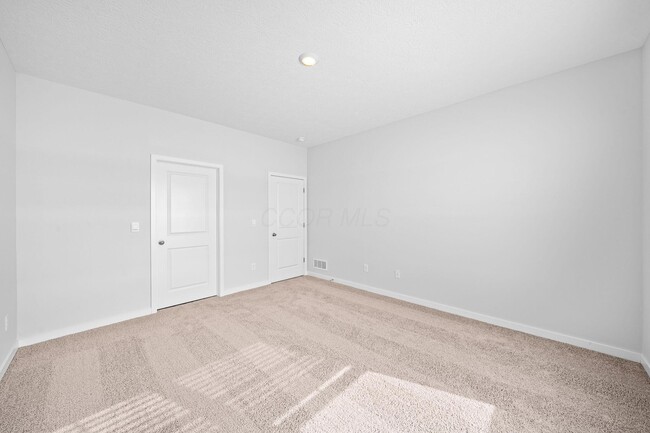 Building Photo - 511 Darliene Dr