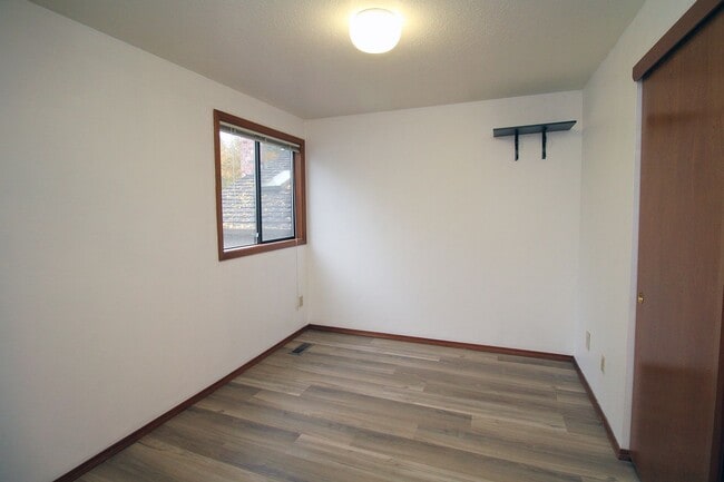 Building Photo - 13360 SW Gallop Ct