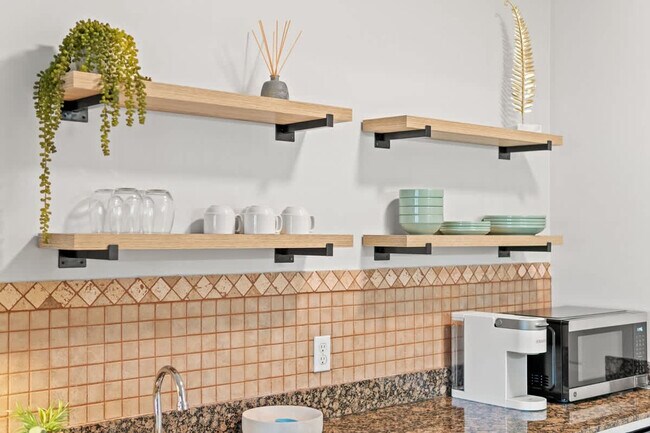 Building Photo - 10343 E County Hwy 30A