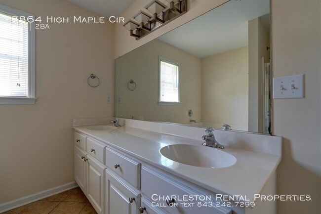 Building Photo - 7864 High Maple Cir