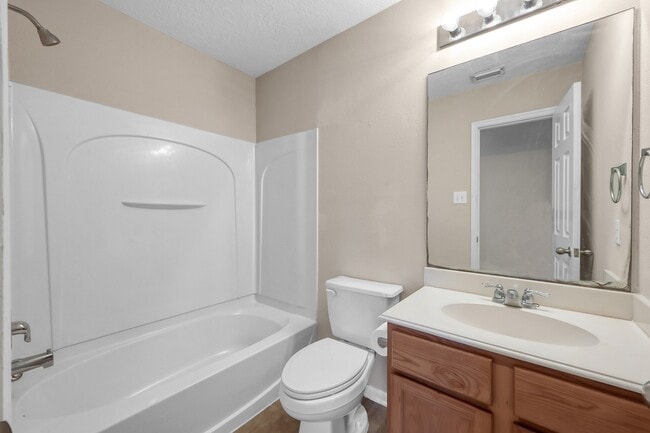 Building Photo - 13952 Buckskin Dr