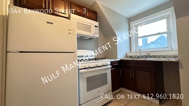 Building Photo - 5544 Baywood St