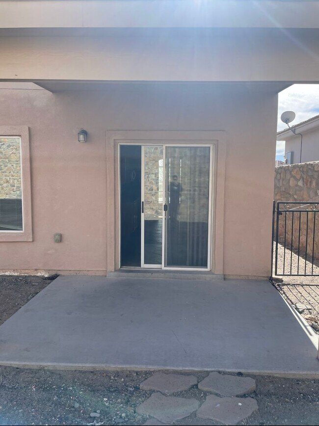Building Photo - 3784 Ascencion Cir