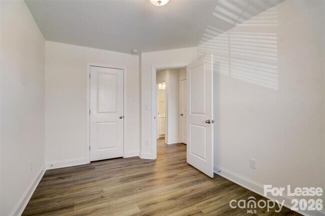 Building Photo - 3845 Hayden Ln