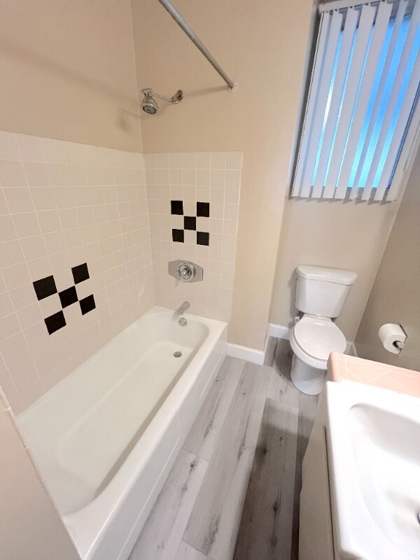 Building Photo - 170 S Chester Ave