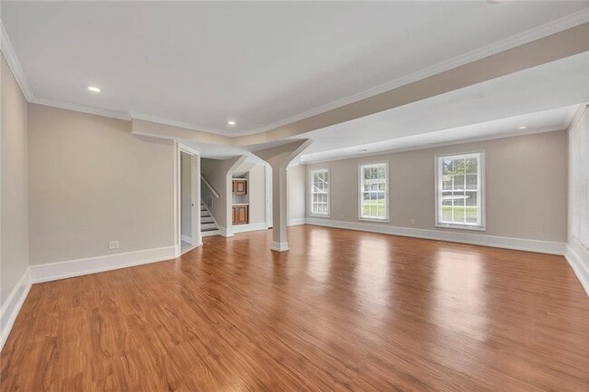 Building Photo - 2460 Sims Dr NE