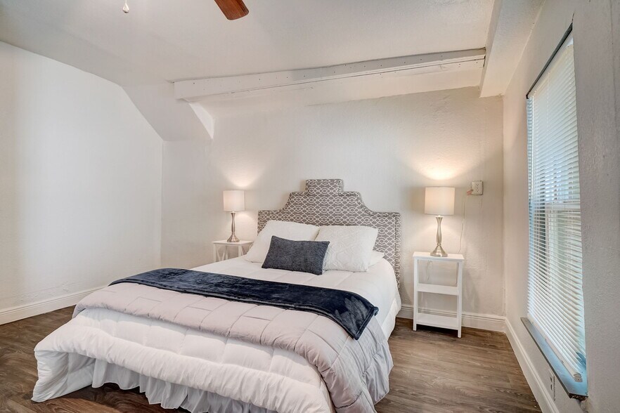 Master Bedroom - 4815 Castle