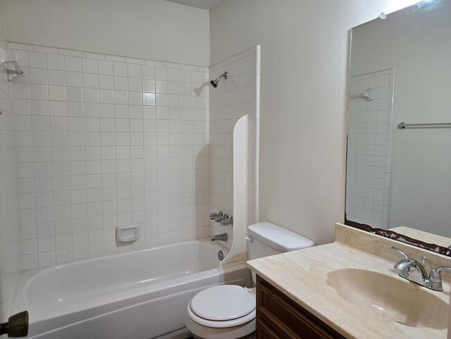 Building Photo - Robinson ISD Duplex