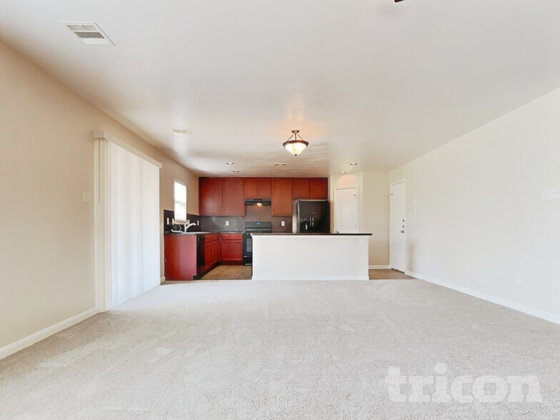 Building Photo - 7914 Moss Springs Ct