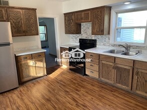 Building Photo - 1320 County Rd A