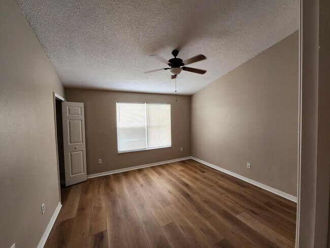 Building Photo - 6330 Osprey Lake Cir