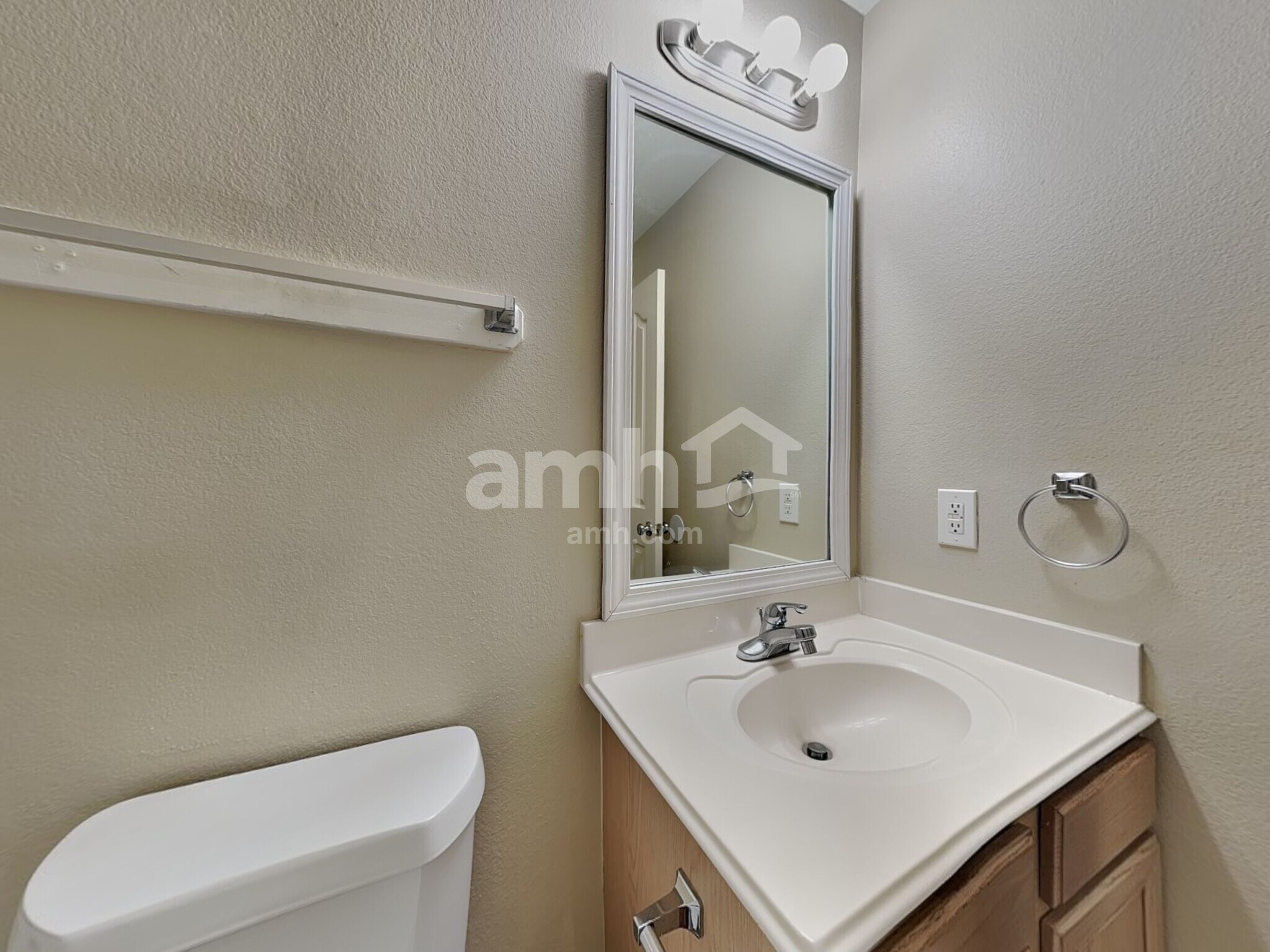 Building Photo - 20927 Banyan Crest Ln