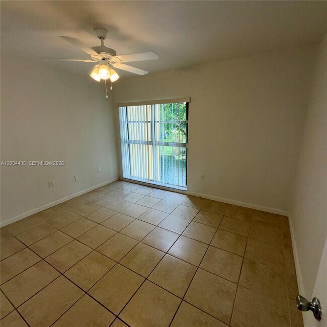 Building Photo - 8775 Park Blvd