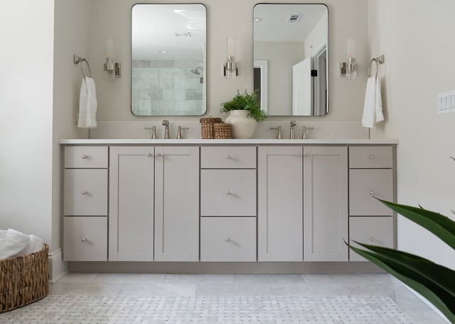 Building Photo - 4489 Central Ave