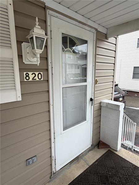 Building Photo - 820 Jacoby Rd