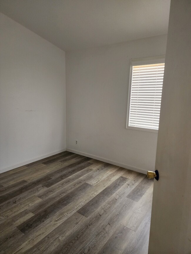 Building Photo - 2341 Langhorn St