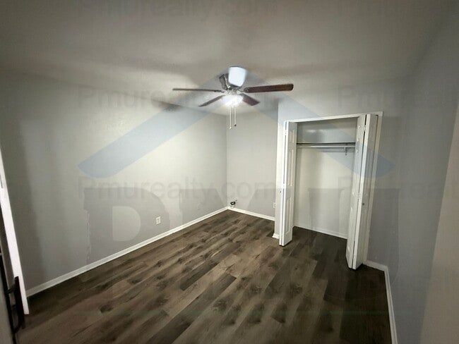 Building Photo - AVAILABLE NOW!!! Very Nice 3 Bedroom Dallas Half Duplex in Duncanville ISD