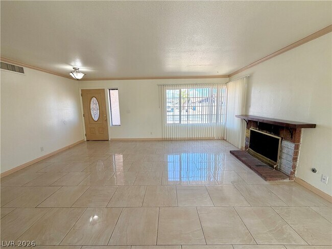 Building Photo - 6969 Mountain Moss Dr