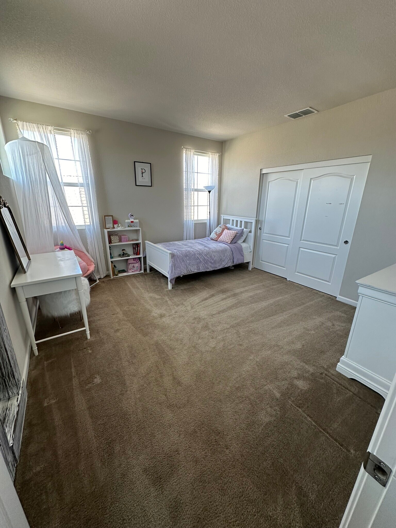 Bedroom - 814 Bogdanich Pky