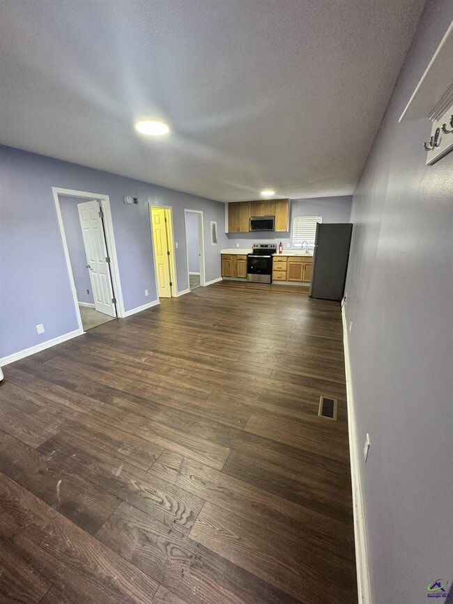 Building Photo - 615 Elberta St